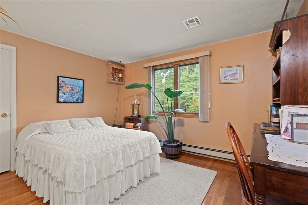 39 Austin Road Sudbury, MA 01776 - Photo 18 of 32