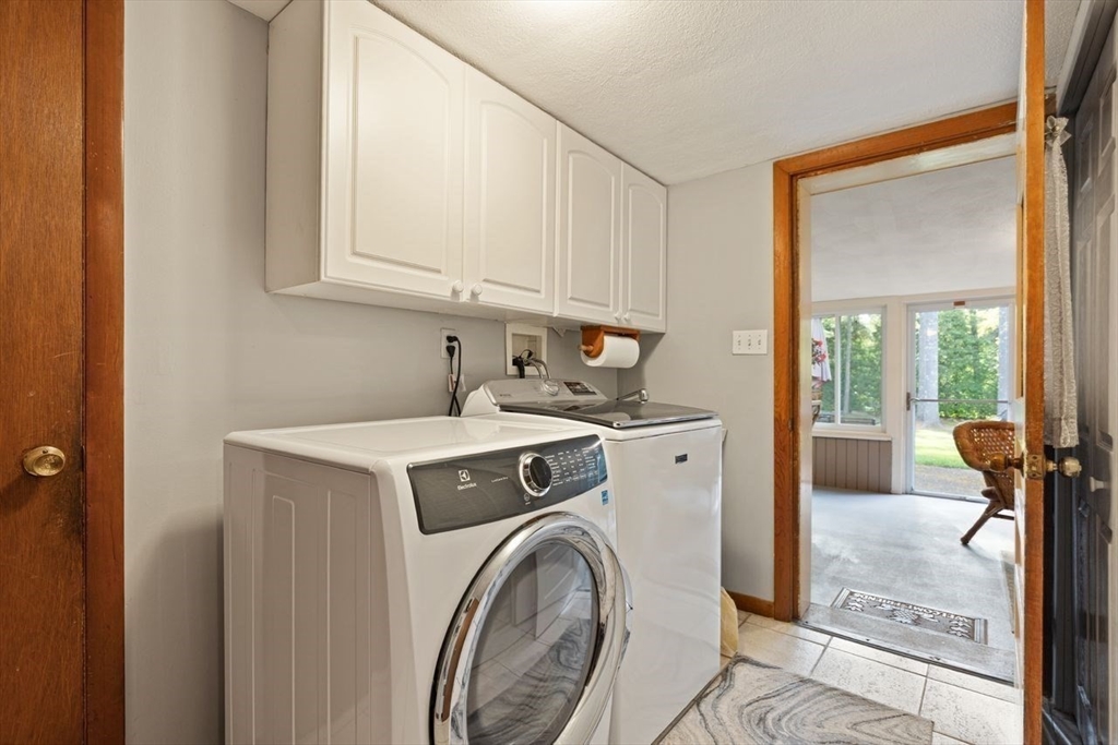 39 Austin Road Sudbury, MA 01776 - Photo 21 of 32