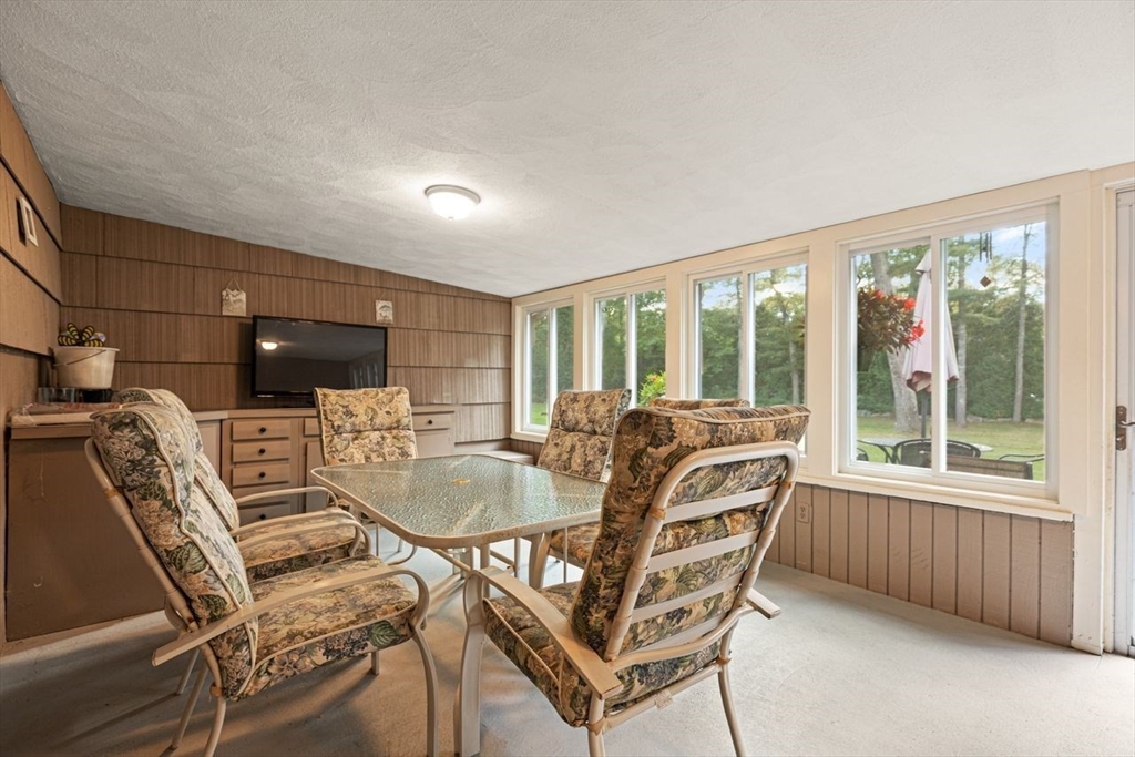 39 Austin Road Sudbury, MA 01776 - Photo 24 of 32