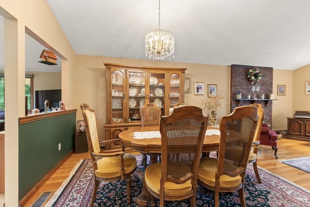 39 Austin Road Sudbury, MA 01776 - Photo 7 of 32