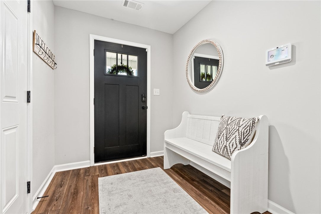 530 Bush Creek Road Opelika, AL 36804 - Photo 3 of 18 Gallery Image 3