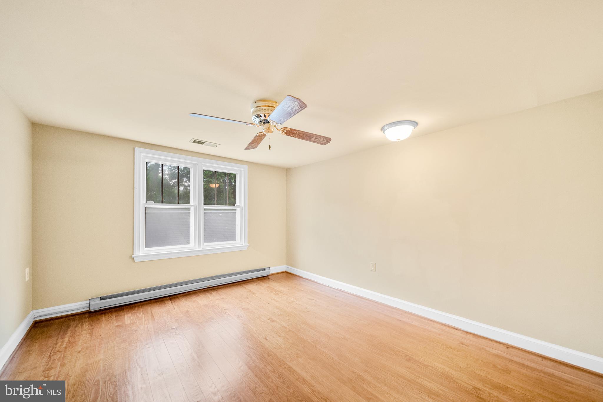 18189 Sands Road Purcellville, VA 20132 - Photo 55 of 145 Upstairs bedroom #1.