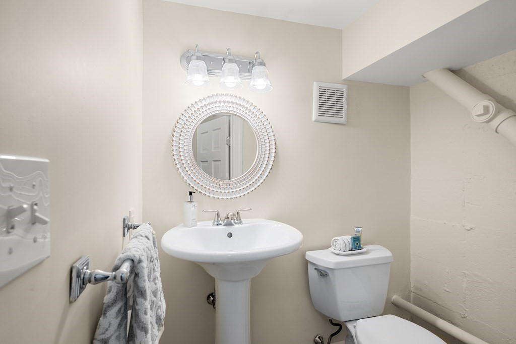 151 Rutledge Road Belmont, MA 02478 - Photo 23 of 31