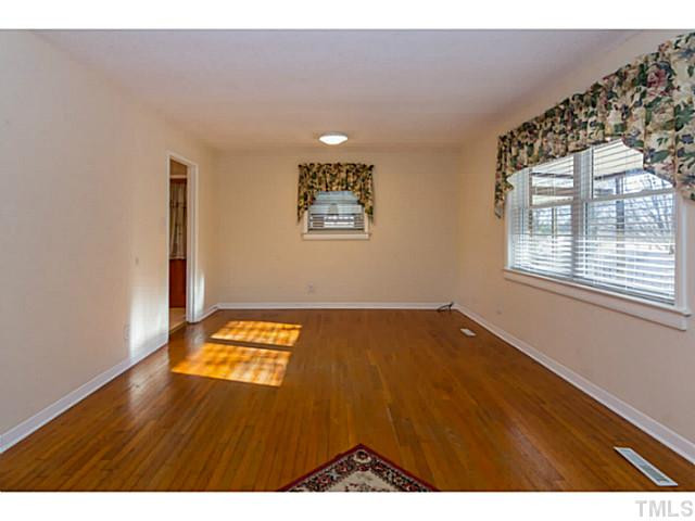 3001 Redwood Road Durham, NC 27704 - Photo 4 of 16 Living Room