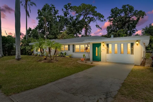 $399,000 | 2415 2nd Avenue East, Bradenton, FL 34208