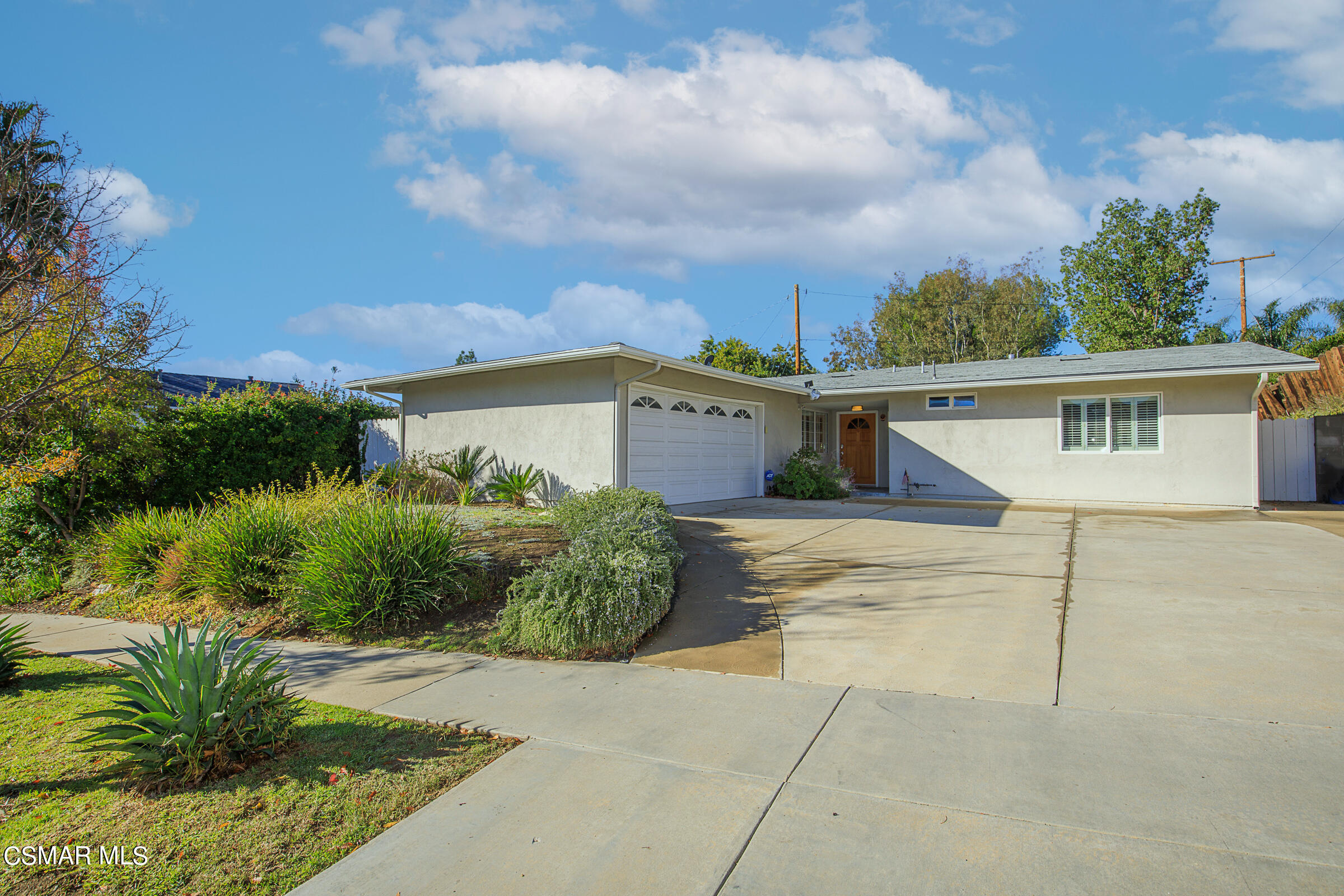5475 Parkmor Road Calabasas, CA 91302 - Photo 1 of 38 5475 Parkmor copy