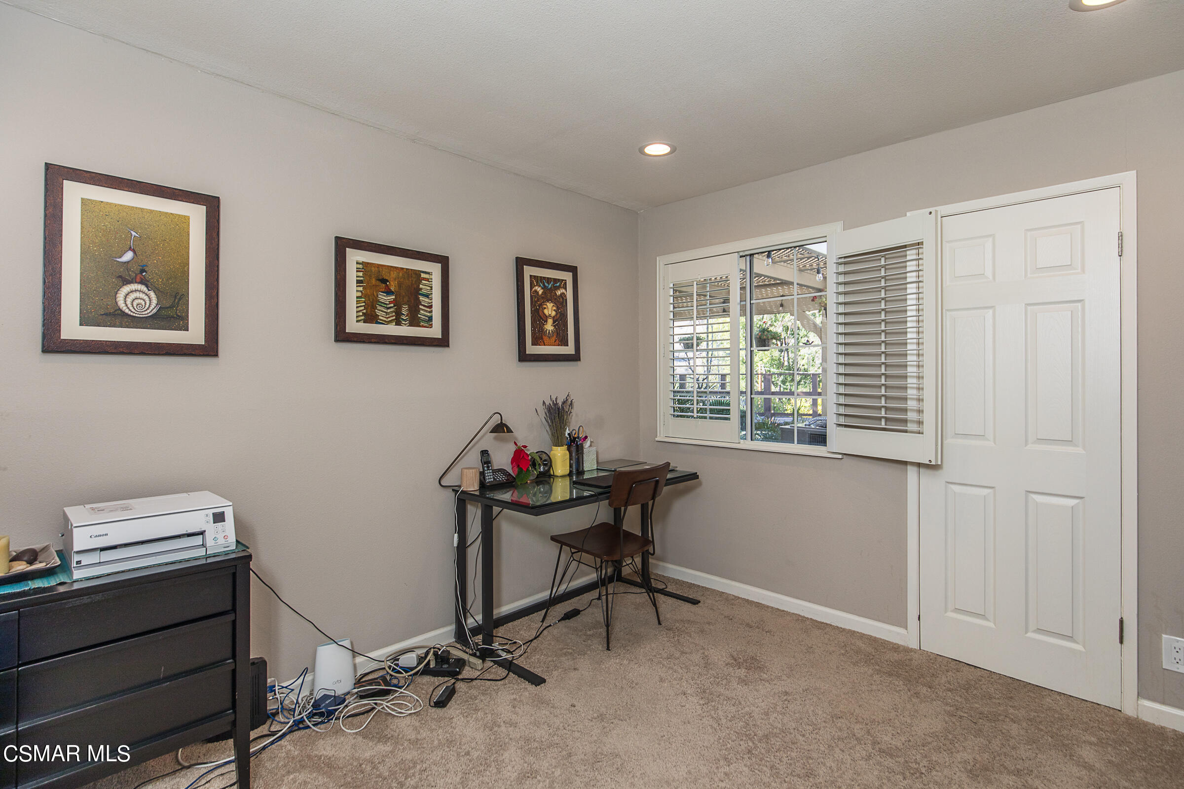 5475 Parkmor Road Calabasas, CA 91302 - Photo 18 of 38 5475 Parkmor-17