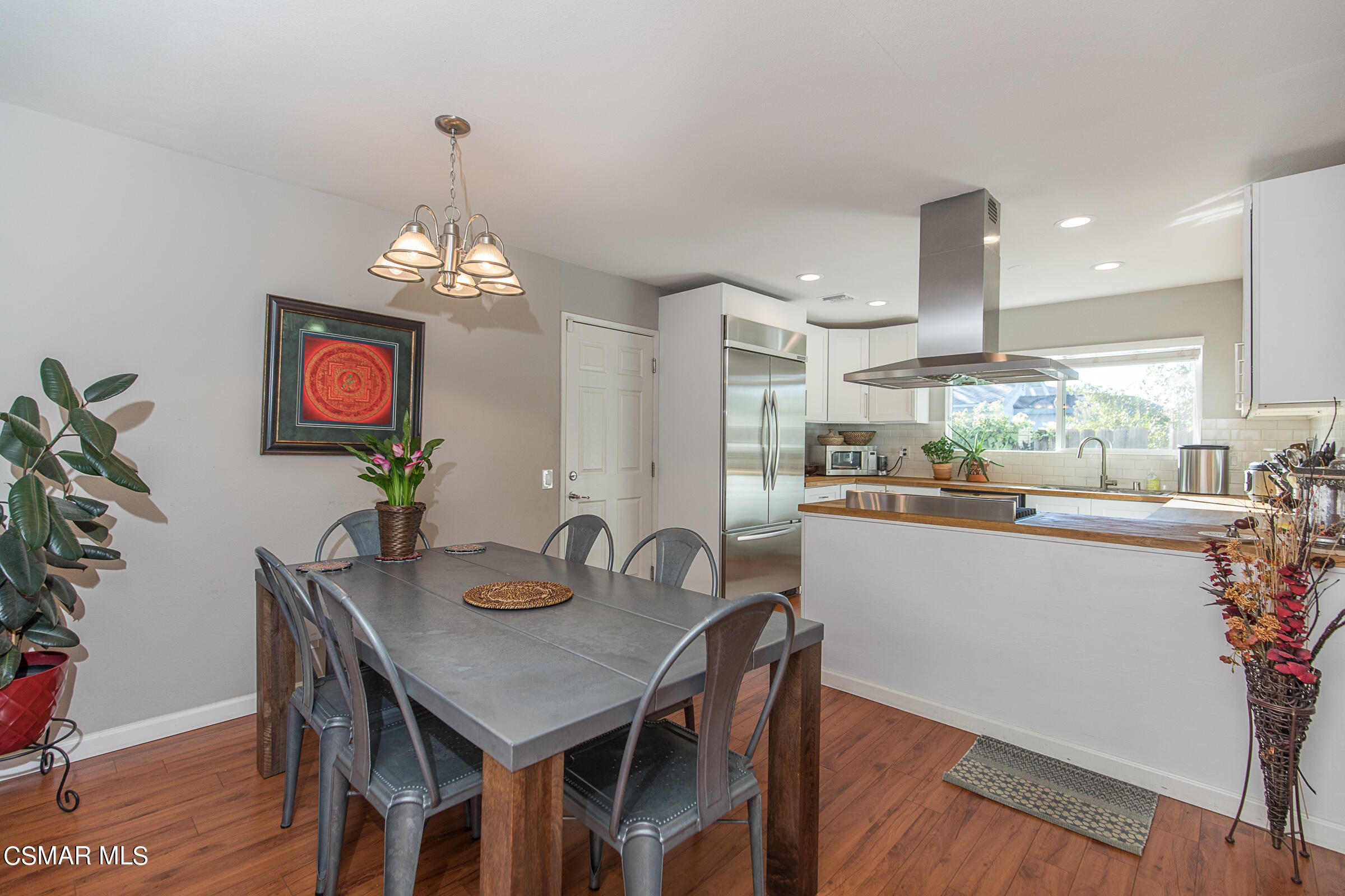 5475 Parkmor Road Calabasas, CA 91302 - Photo 7 of 38 5475 Parkmor-6