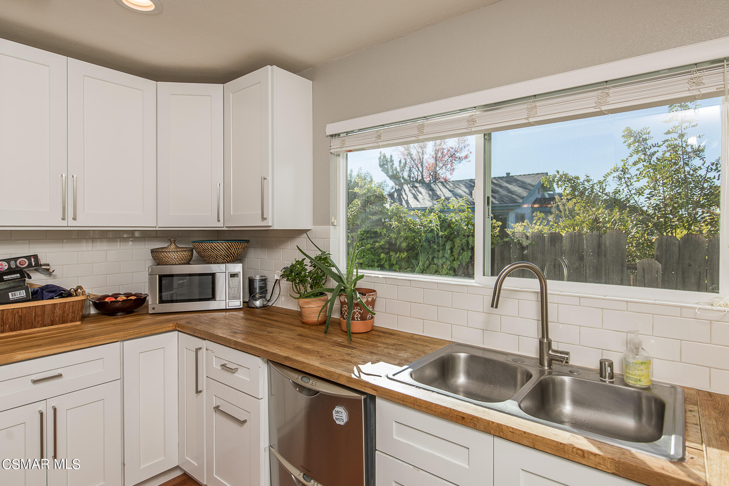 5475 Parkmor Road Calabasas, CA 91302 - Photo 10 of 38 5475 Parkmor-9