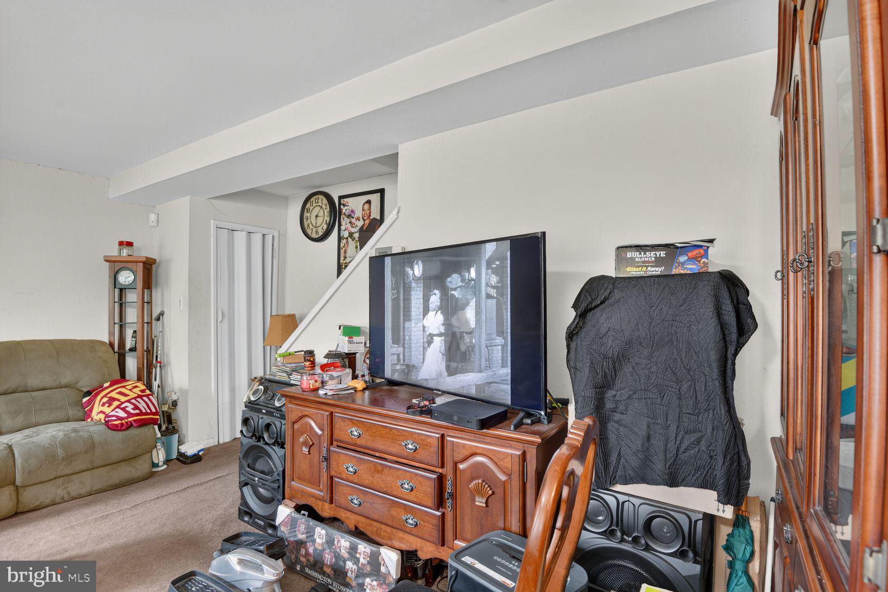 2015 Ray Leonard Road Landover, MD 20785 - Photo 11 of 15 Cozy living space with modern flair.