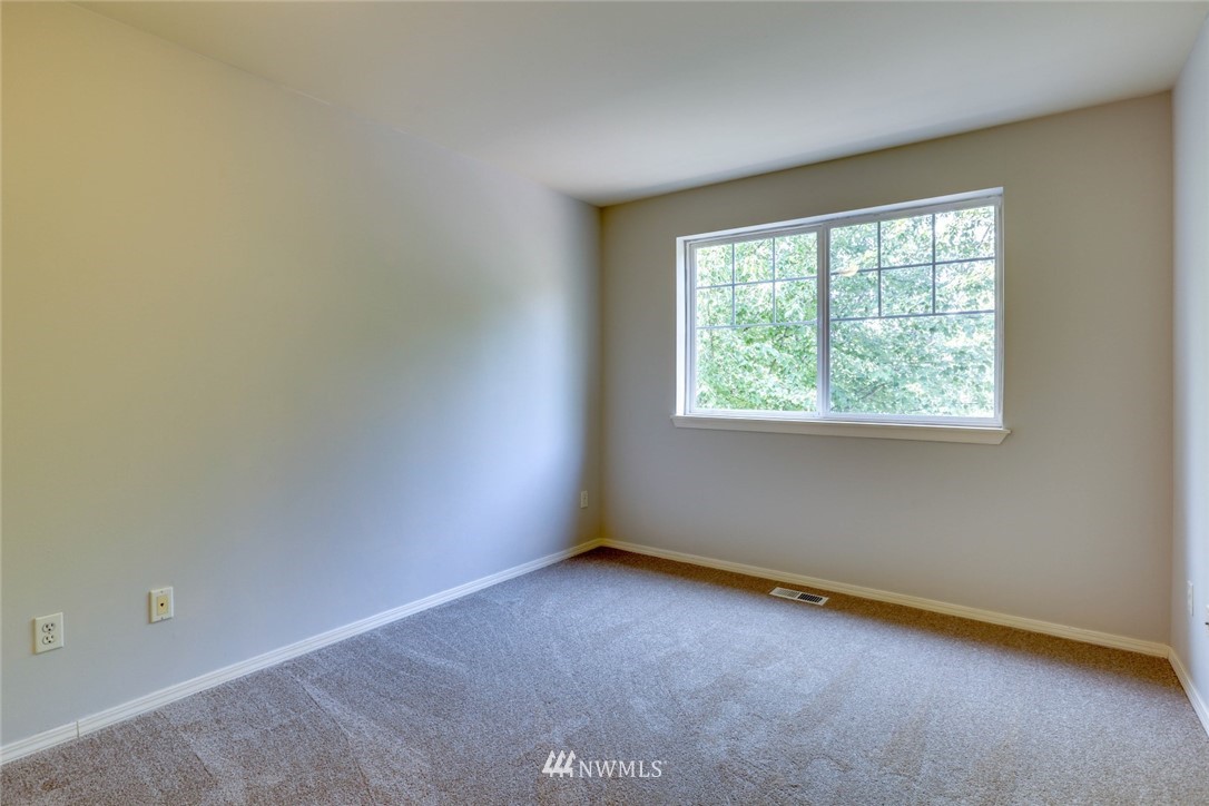 650 Chelan Place Northeast Renton, WA 98059 - Photo 18 of 25