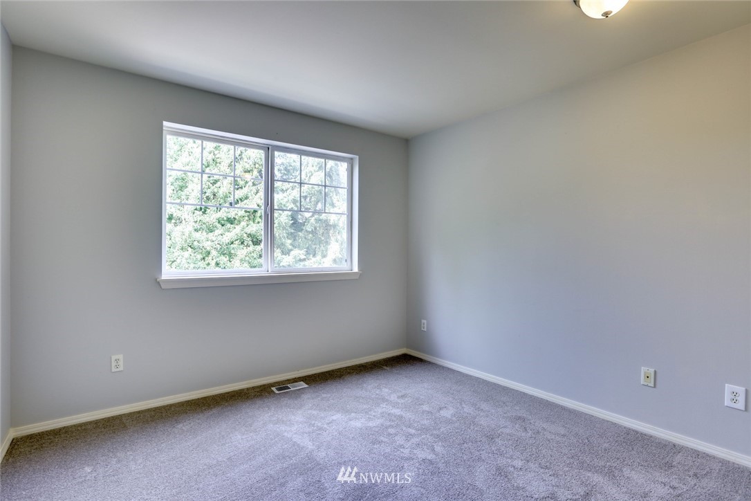 650 Chelan Place Northeast Renton, WA 98059 - Photo 19 of 25