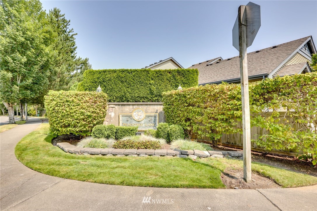 650 Chelan Place Northeast Renton, WA 98059 - Photo 3 of 25
