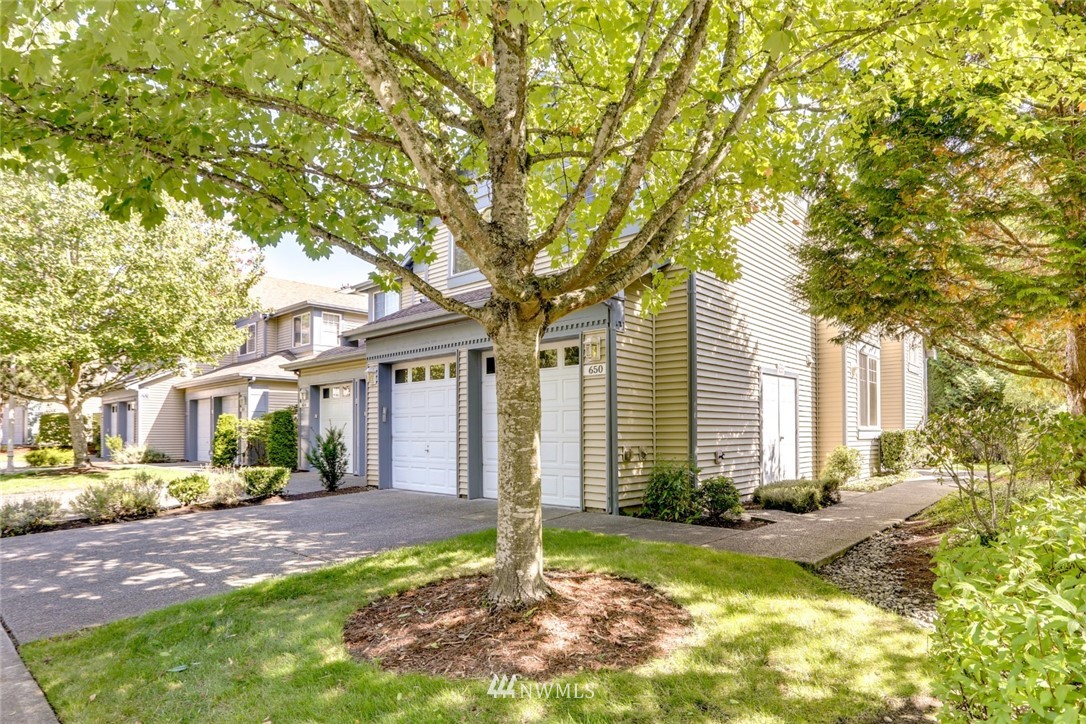 650 Chelan Place Northeast Renton, WA 98059 - Photo 4 of 25