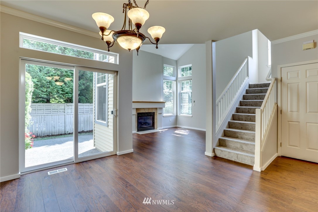 650 Chelan Place Northeast Renton, WA 98059 - Photo 5 of 25