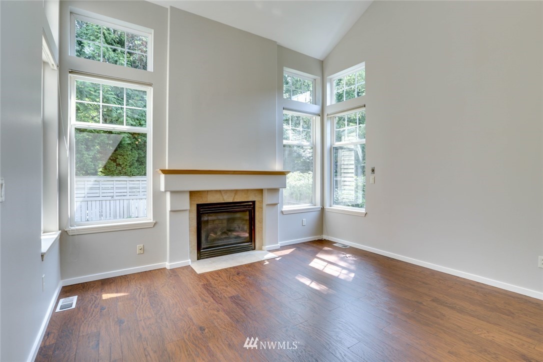 650 Chelan Place Northeast Renton, WA 98059 - Photo 6 of 25