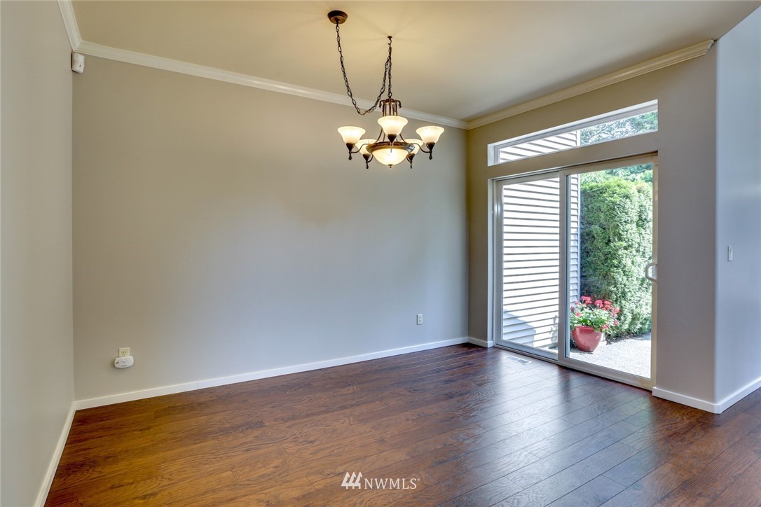 650 Chelan Place Northeast Renton, WA 98059 - Photo 7 of 25