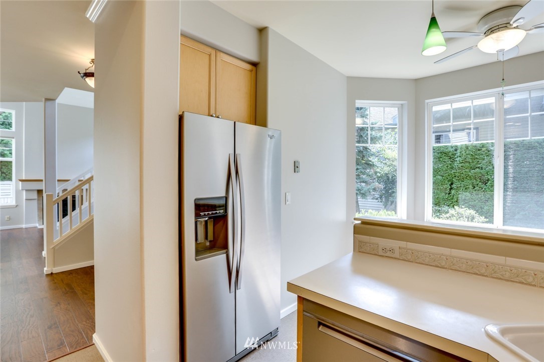 650 Chelan Place Northeast Renton, WA 98059 - Photo 10 of 25