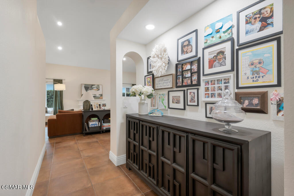 12208 Cherry Grove Street Moorpark, CA 93021 - Photo 16 of 85 12208 Cherry Grove St-HsHProd-29