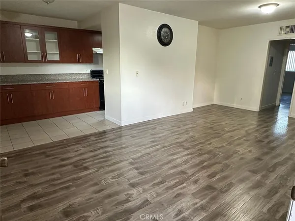 $1,950 | 12001 Burbank Boulevard, Unit 5, Valley Village, CA 91607
