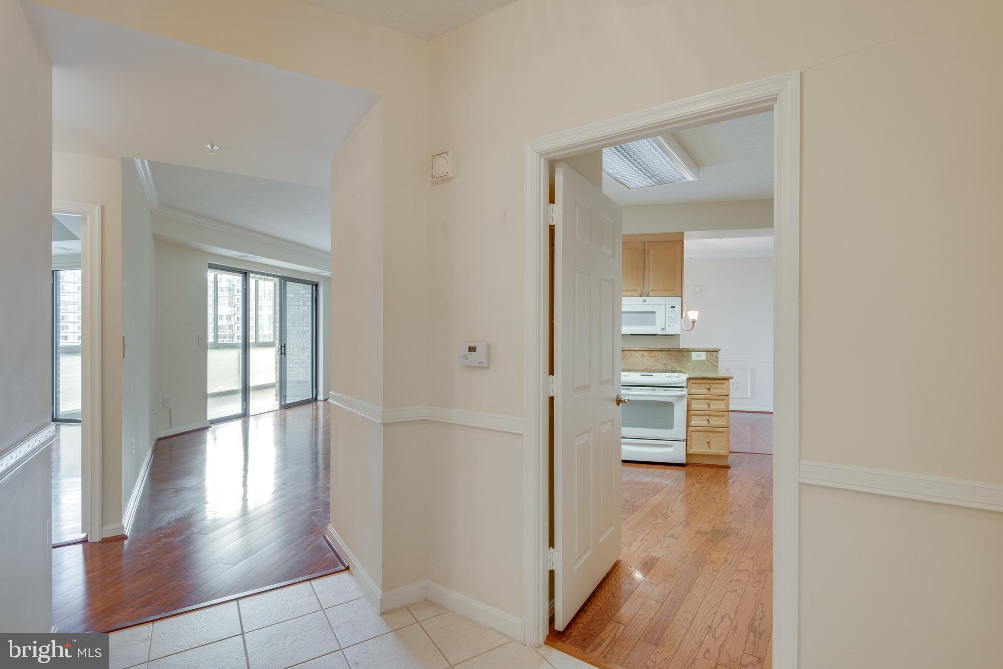 19365 Cypress Ridge Terrace, Unit 414 Leesburg, VA 20176 - Photo 2 of 42