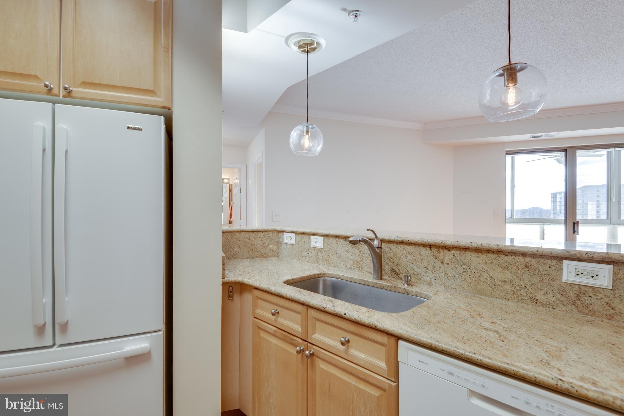 19365 Cypress Ridge Terrace, Unit 414 Leesburg, VA 20176 - Photo 6 of 42