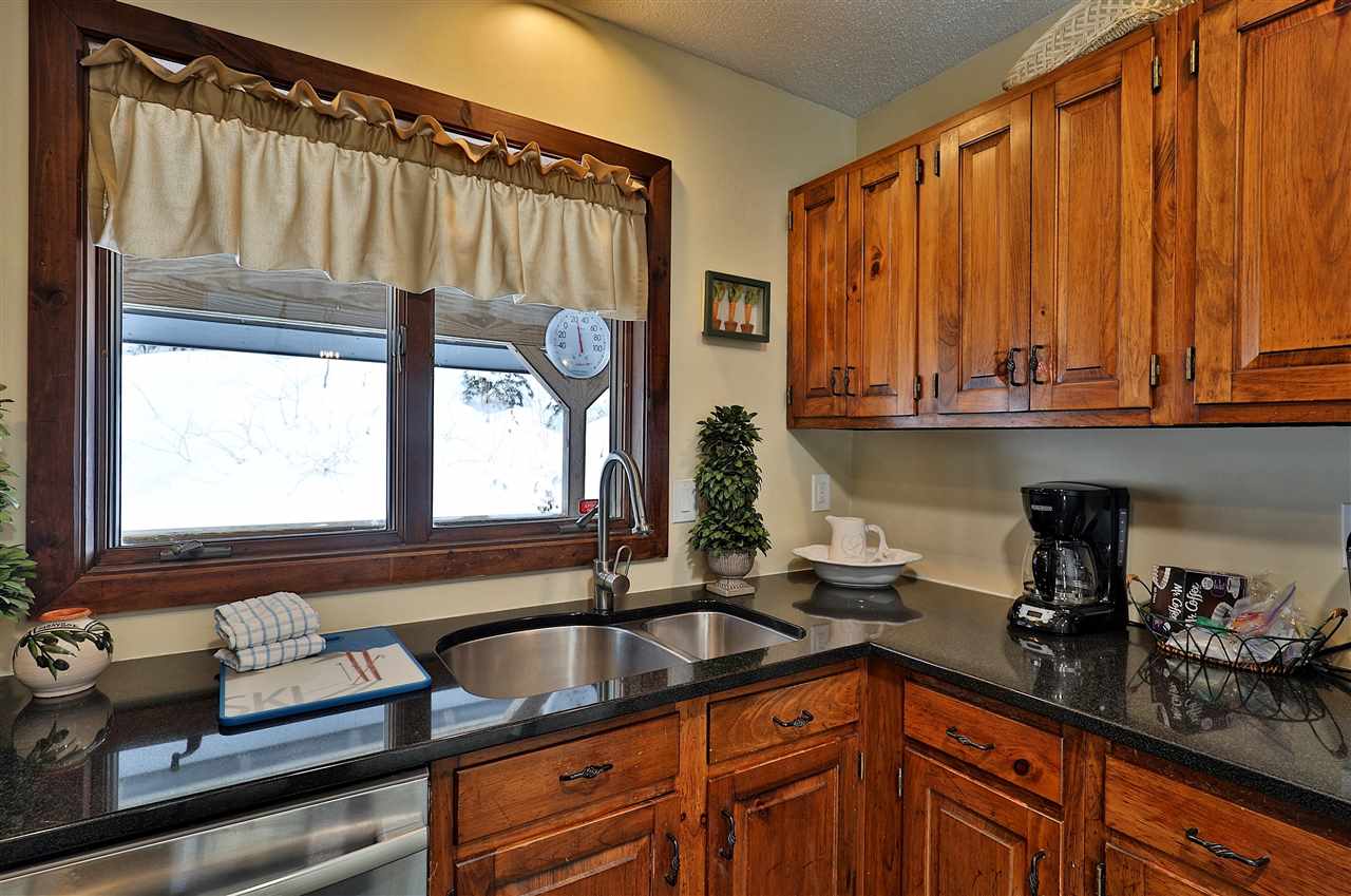 583 Rim Road Killington, VT 05751 - Photo 8 of 39
