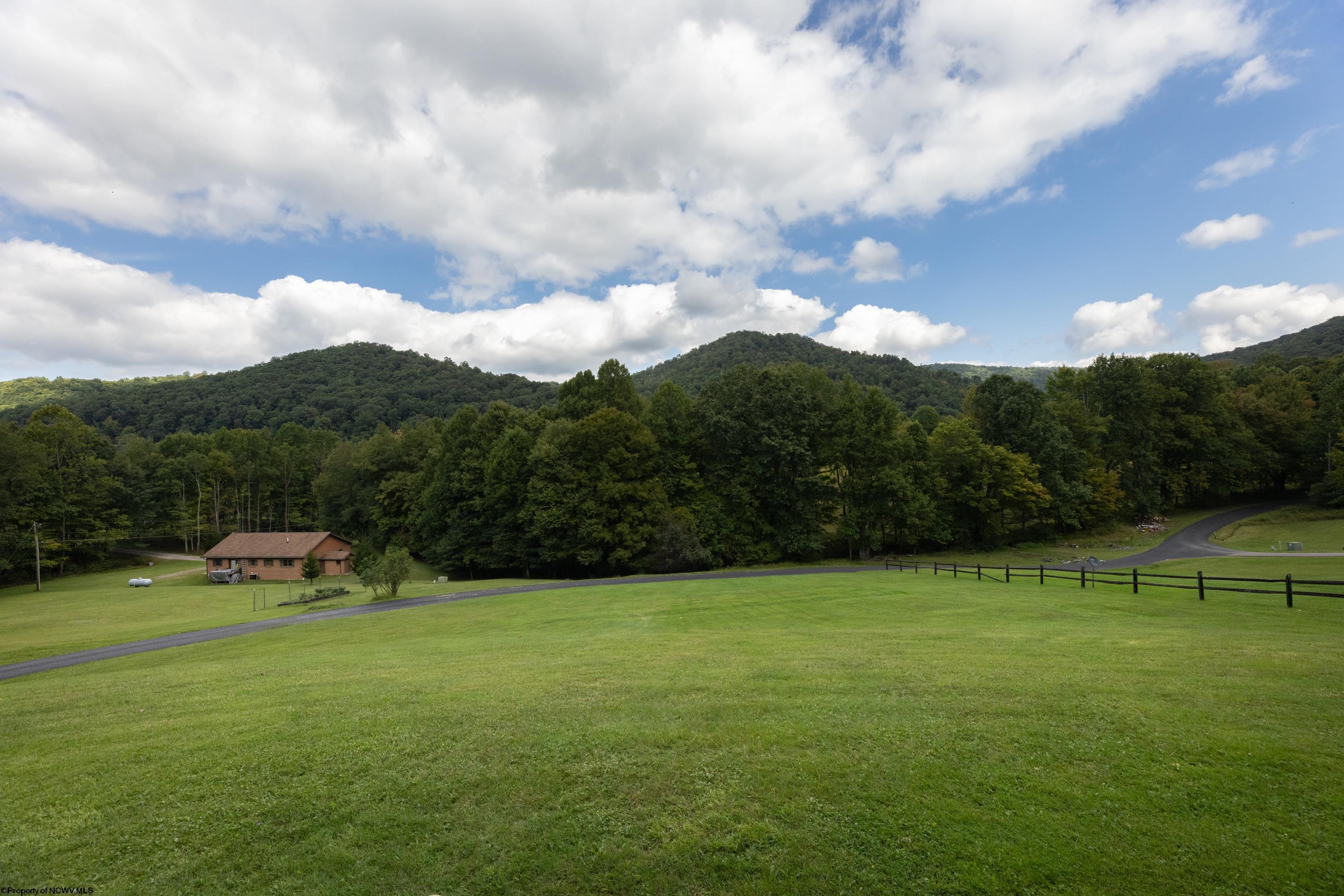 691 Hart Ranch Elkins, WV 26241 - Photo 10 of 50 Gallery Image 10