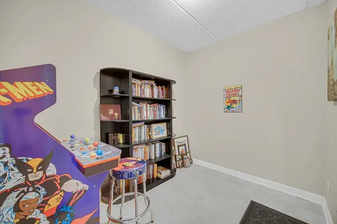 $275,000 | 3451 North Carriageway Drive, Unit 305, Arlington Heights, IL 60004