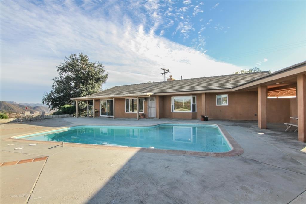 671 Ranger Road Fallbrook, CA 92028 - Photo 7 of 25