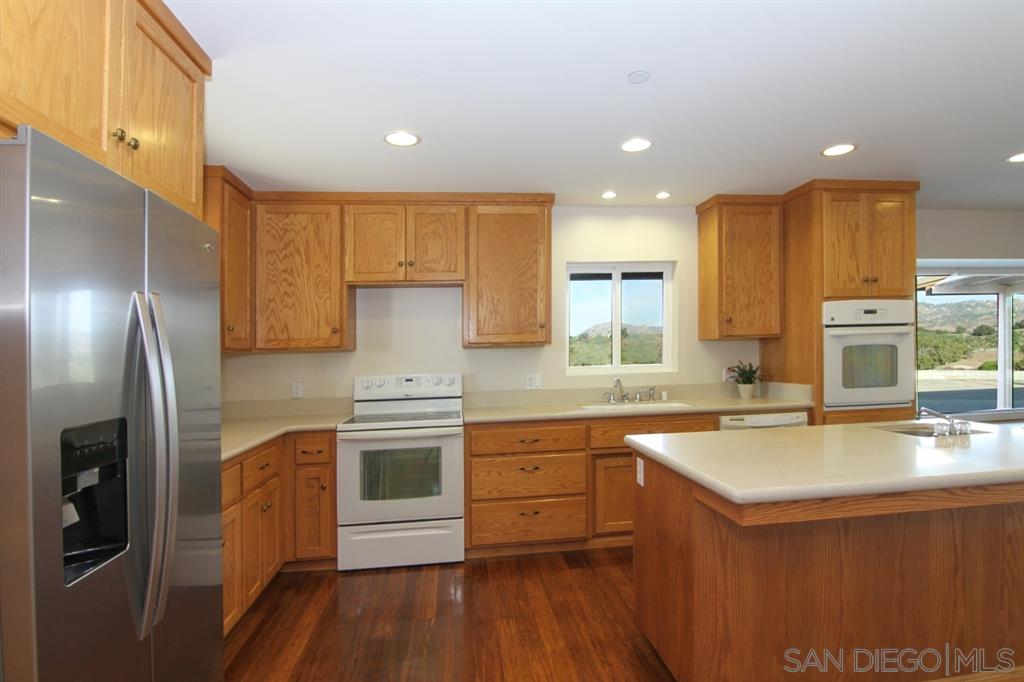 671 Ranger Road Fallbrook, CA 92028 - Photo 8 of 25