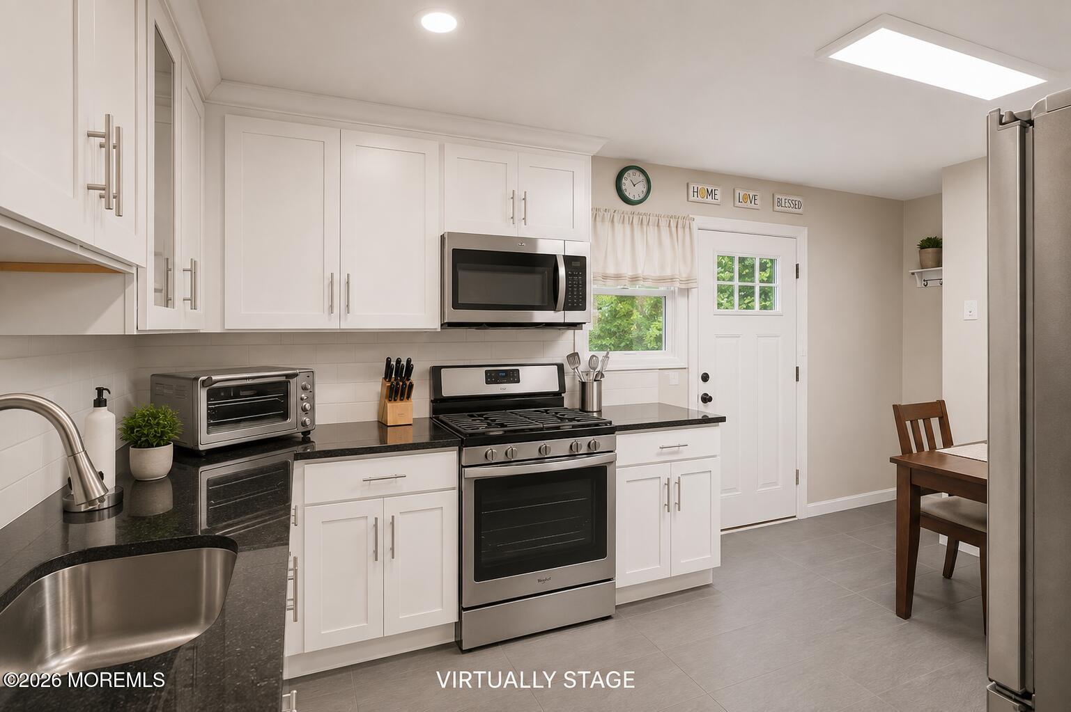 54 Middlesex Road Matawan, NJ 07747 - Photo 39 of 45 54 Middlesex Rd - Interiors-25