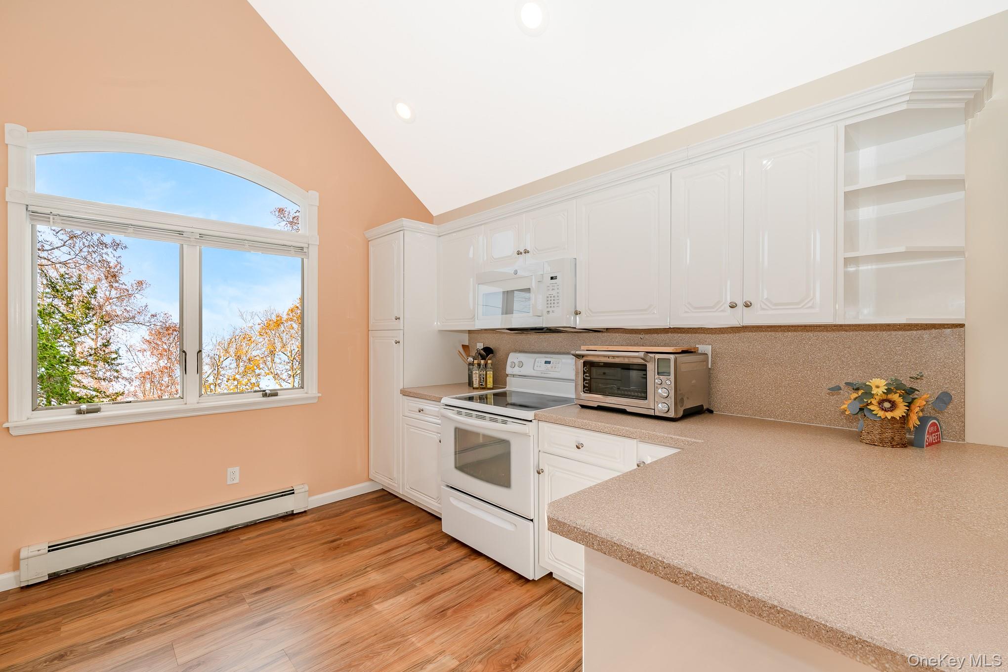 15 Chadwick Road Syosset, NY 11791 - Photo 11 of 37