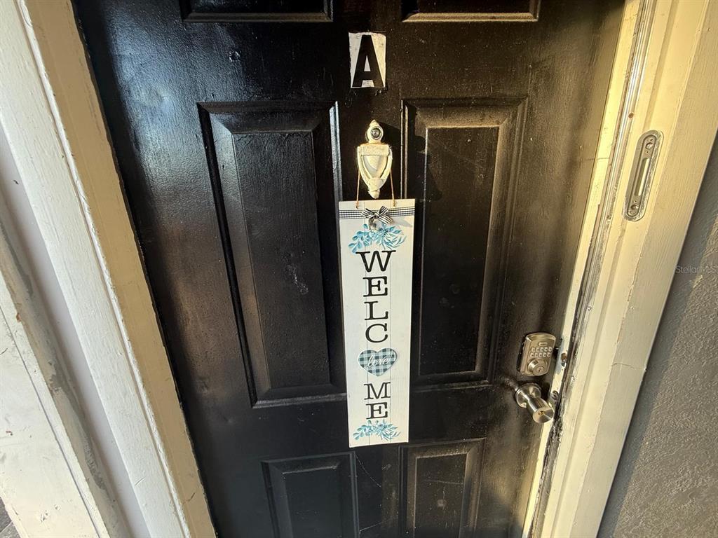 2787 L B McLeod Road, Unit 2787A Orlando, FL 32805 - Photo 17 of 34 a close view of elevator