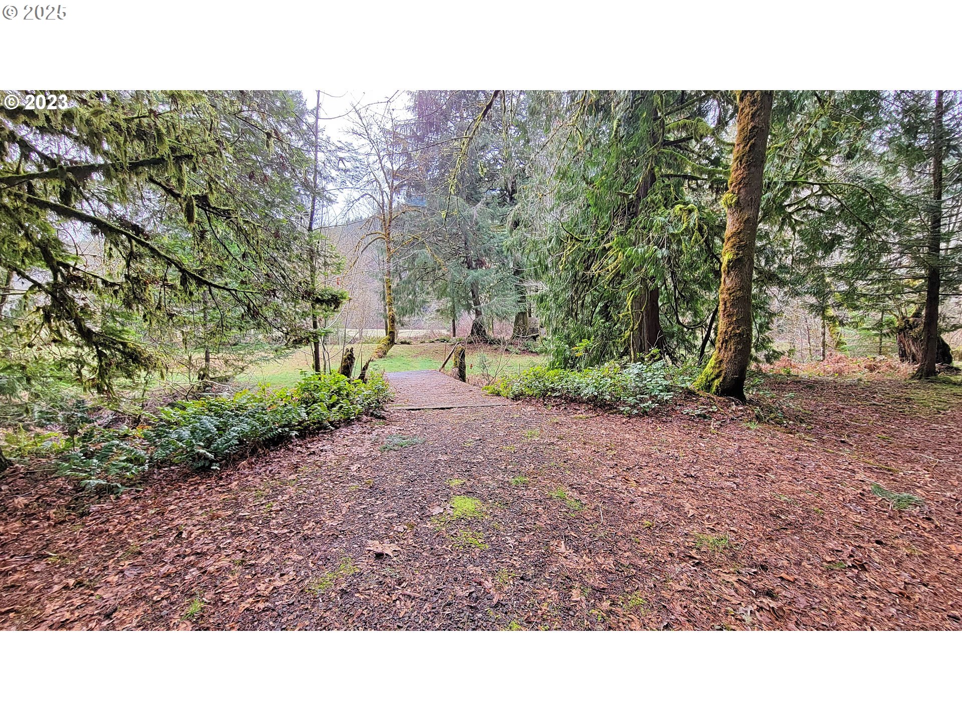 22276 Vaughn Road Veneta, OR 97487 - Photo 32 of 39