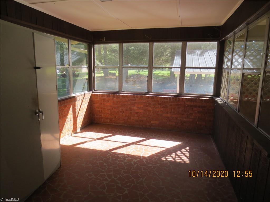 7285 Reynolda Road Pfafftown, NC 27040 - Photo 2 of 10 Gallery Image 2