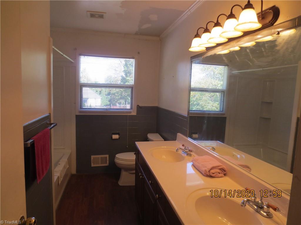 7285 Reynolda Road Pfafftown, NC 27040 - Photo 6 of 10 Gallery Image 6