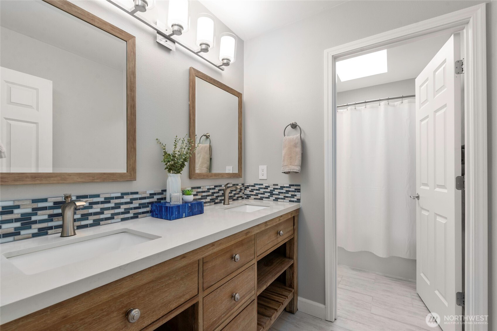 557 Southeast Spruce Road Port Orchard, WA 98367 - Photo 18 of 37 Gallery Image 18