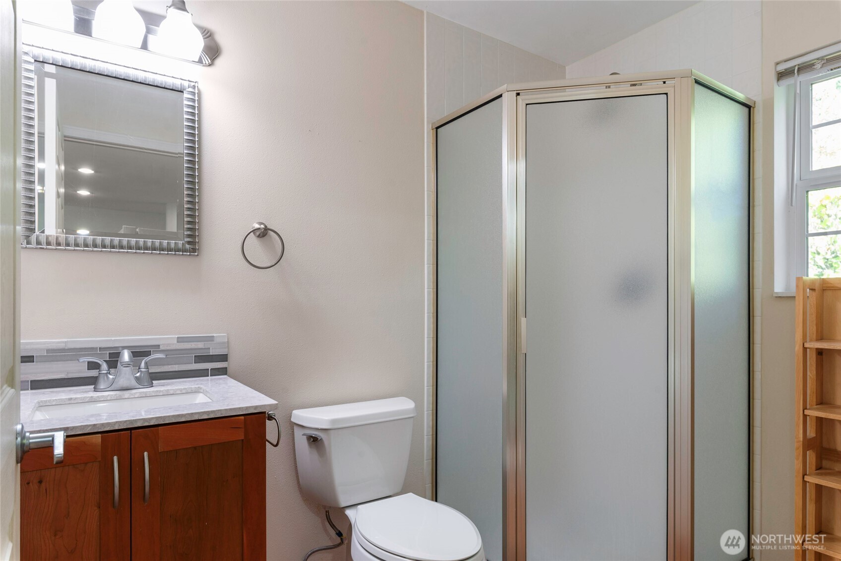 557 Southeast Spruce Road Port Orchard, WA 98367 - Photo 31 of 37 Gallery Image 31