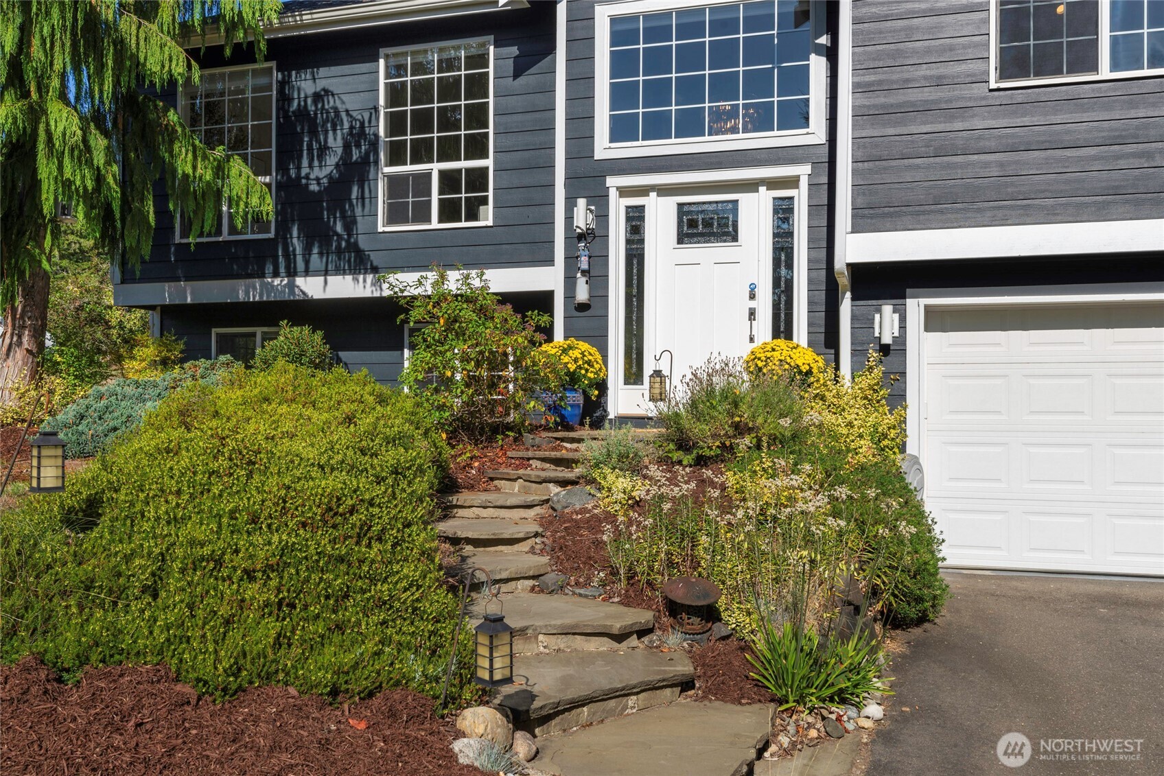 557 Southeast Spruce Road Port Orchard, WA 98367 - Photo 6 of 37 Gallery Image 6