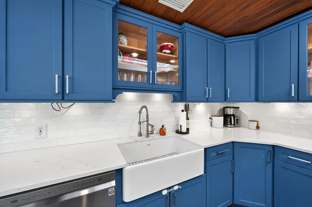 $715,000 | 556 Meadow Wood Way, Stuart, FL 34997