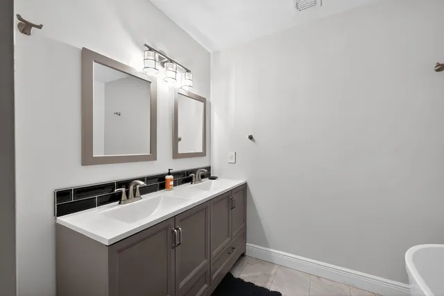 $715,000 | 556 Meadow Wood Way, Stuart, FL 34997