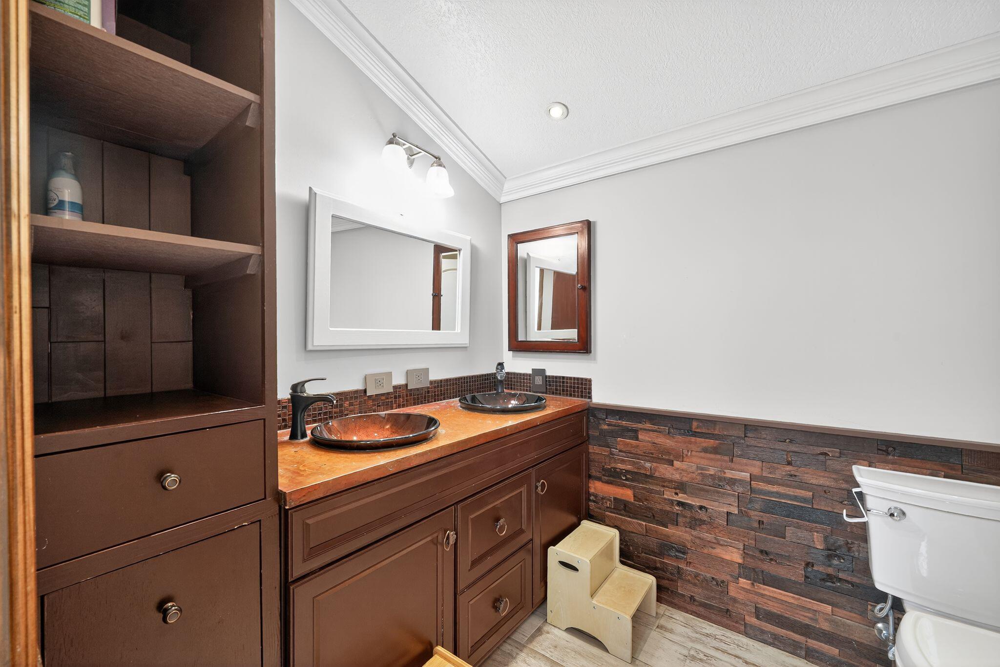 556 Meadow Wood Way Stuart, FL 34997 - Photo 22 of 57 27_556_Meadow_Wood_Way_Stuart_FL_34997_U