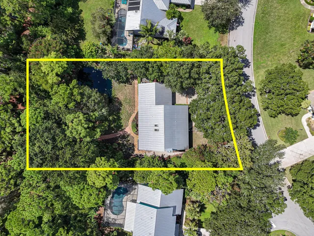 $715,000 | 556 Meadow Wood Way, Stuart, FL 34997