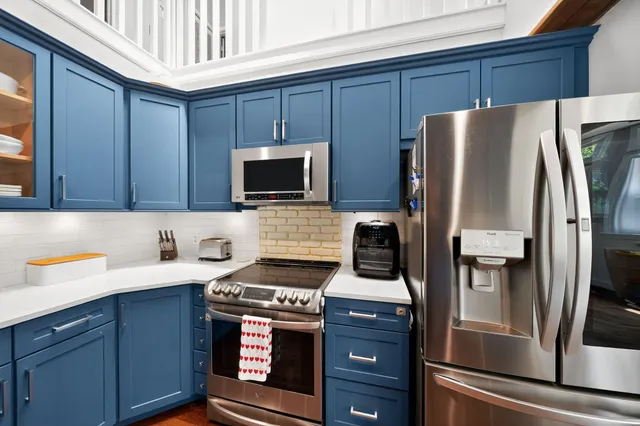 $715,000 | 556 Meadow Wood Way, Stuart, FL 34997