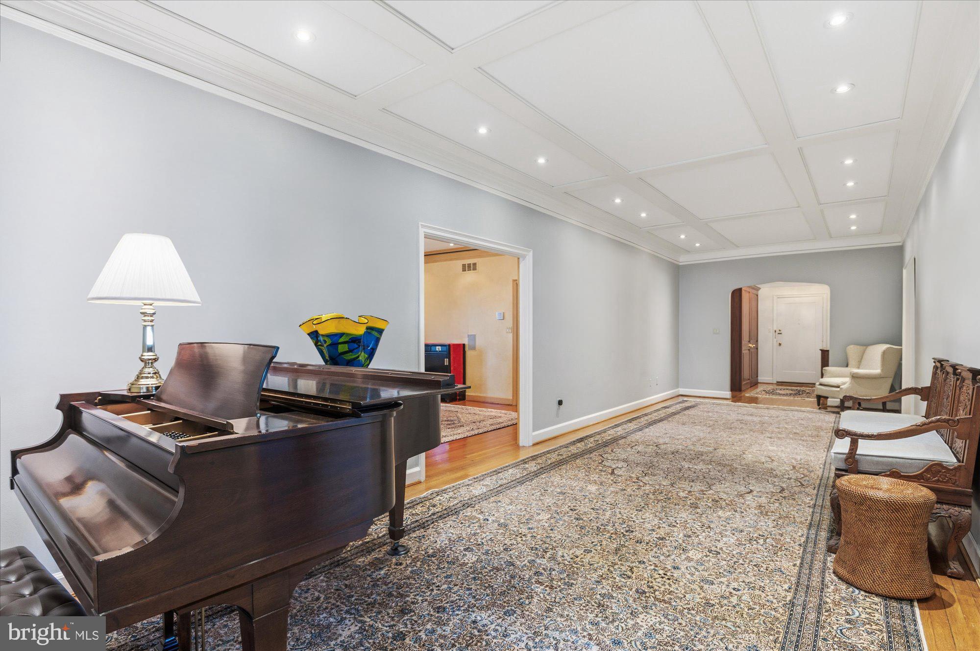 2101 Connecticut Avenue Northwest, Unit 78 Washington, DC 20009 - Photo 6 of 53 a living room with furniture