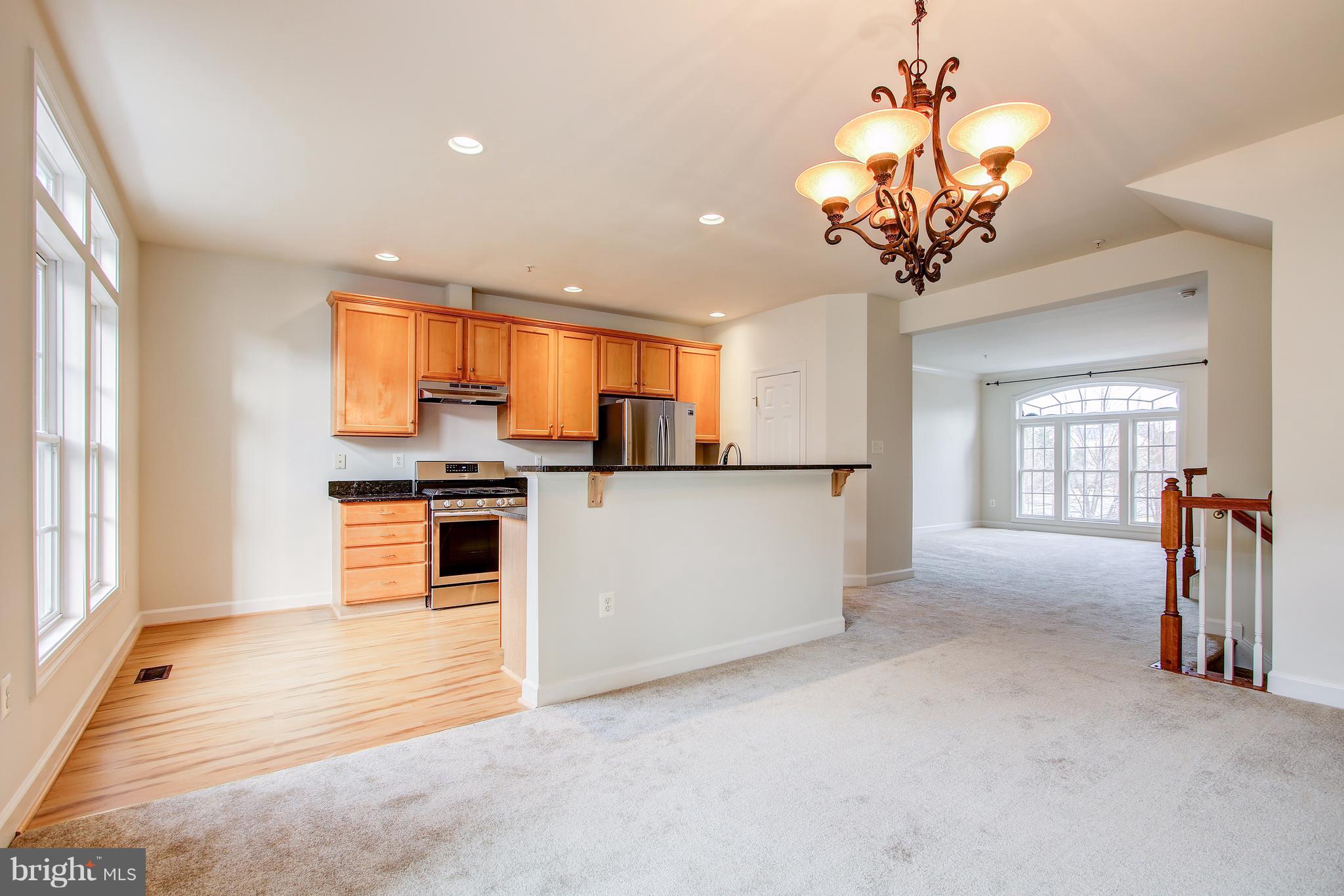 20 Rockingham Court Germantown, MD 20874 - Photo 11 of 30 Kitchen and dining room