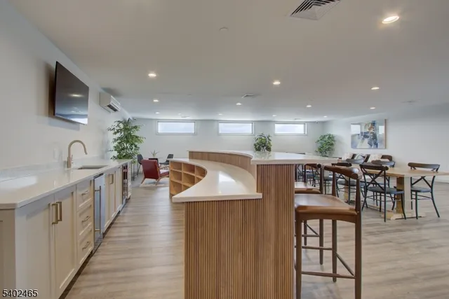 $2,900 | 258 Morris Avenue, Unit 87, Long Branch City, NJ 07740