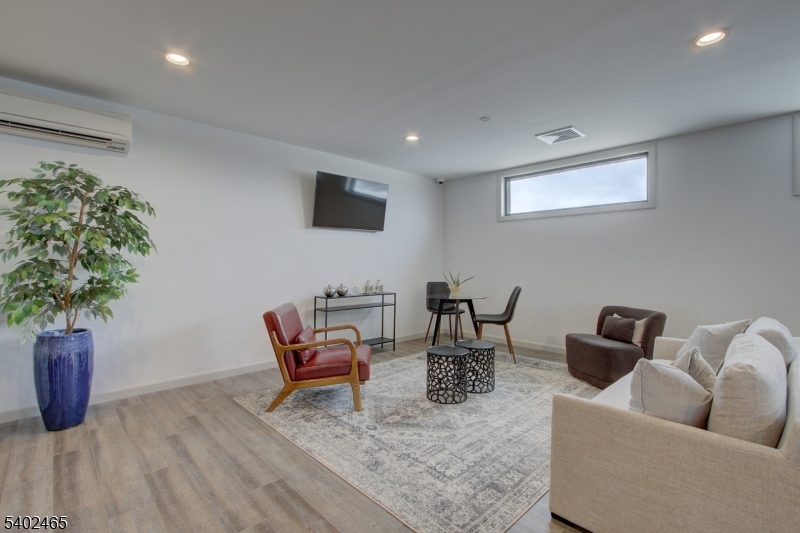 258 Morris Avenue, Unit 87 Long Branch City, NJ 07740 - Photo 17 of 21