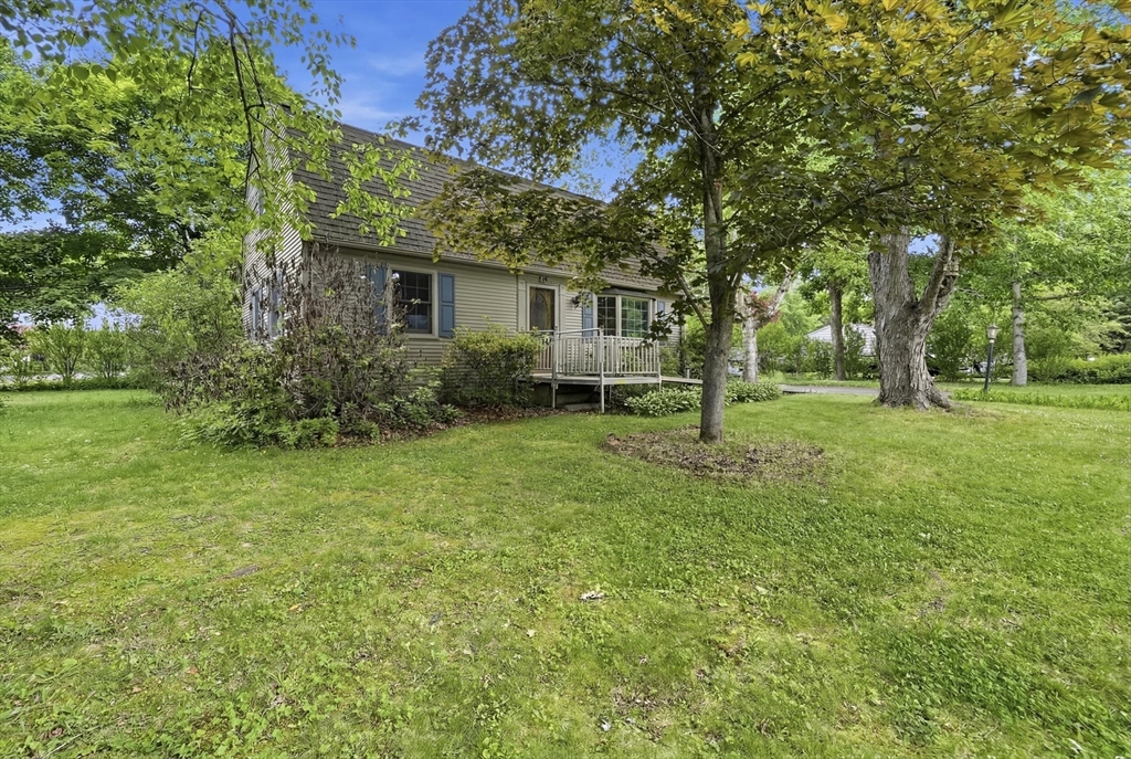 45 Glendale Road Northampton, MA 01062 - Photo 1 of 34